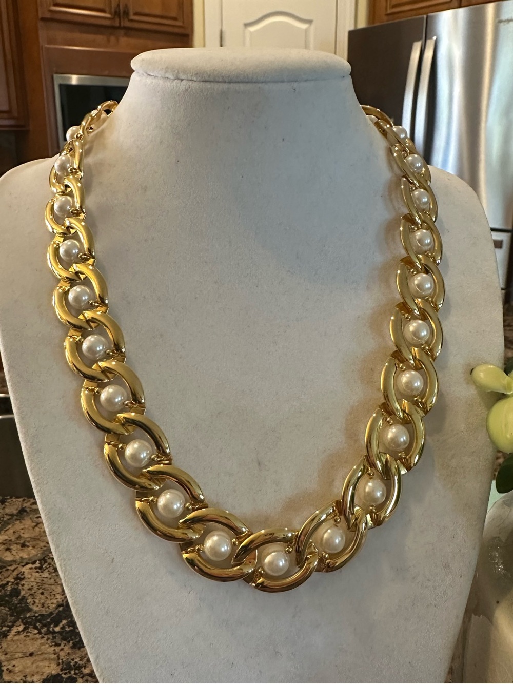 Vintage Gold Curb Chain Faux Pearl Statement Collar Choker Necklace 18"